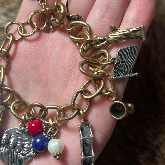 Patricia Nash NWT two toned World Traveler bracelet - Picture 3 of 4